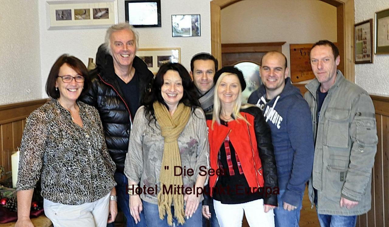 Hotel - Garni Mittelpunkt-Europa Gmbh Braunau am Inn Exterior foto